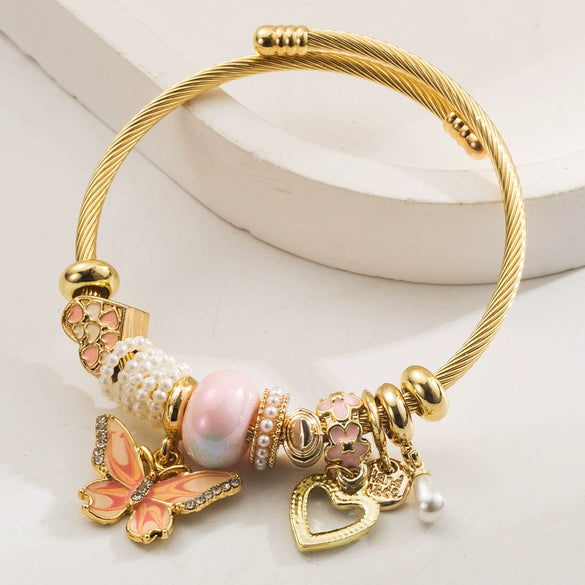 Wholesale Women's Elegant Butterfly Pendant Bracelet Made Of Alloy Stainless Steel With Diamond Design