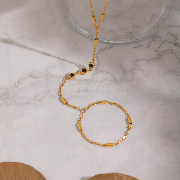 Wholesale Women's Elegant Geometric Stainless Steel Real Gold Plated Finger Chain Bracelet