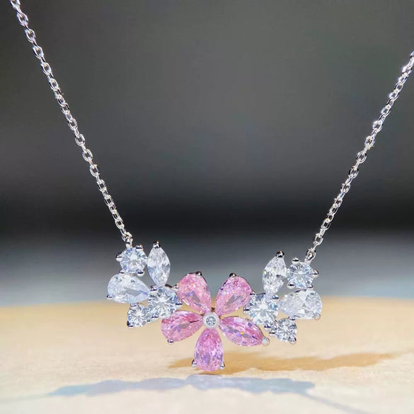 Wholesale Women's Elegant Silver 925 Sterling Silver Flower Ochain Necklace With Diamond Design