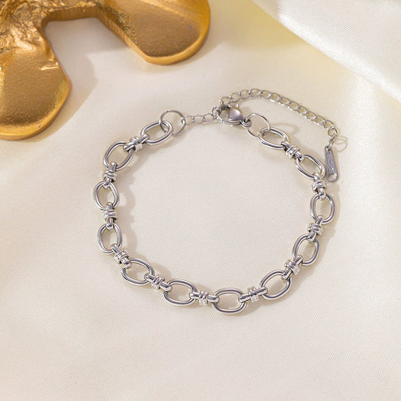 Wholesale Women's Elegant Simple Versatile Titanium Steel Bracelet With Heart Shape Flower Bow Tie Pattern Electroplated