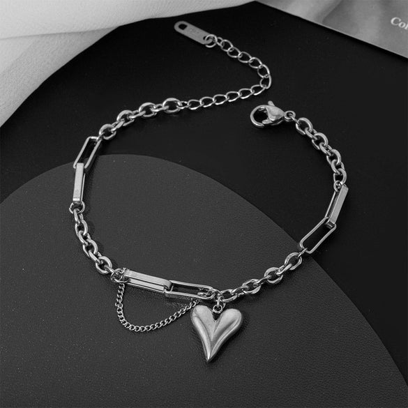 Wholesale Women's Elegant Simple Versatile Titanium Steel Bracelet With Heart Shape Flower Bow Tie Pattern Electroplated
