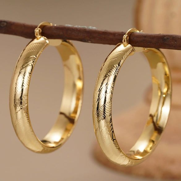 Wholesale Women's Exaggerated Geometric Copper Earrings With Electroplating Design