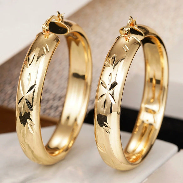 Wholesale Women's Exaggerated Geometric Copper Earrings With Electroplating Design