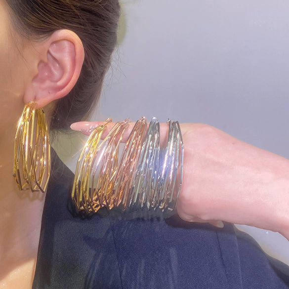 Wholesale Women's Exaggerated Geometric Metal Circle Earrings With Electroplating Design