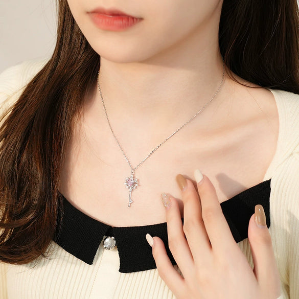 Wholesale Women's Fashion Allmatch Heartshaped Geometric Inlaid Zircon 925 Sterling Silver Necklace With Cross Chain