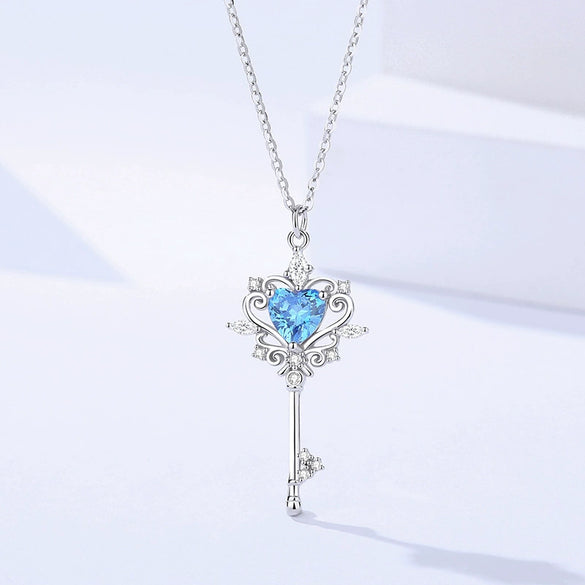 Wholesale Women's Fashion Allmatch Heartshaped Geometric Inlaid Zircon 925 Sterling Silver Necklace With Cross Chain