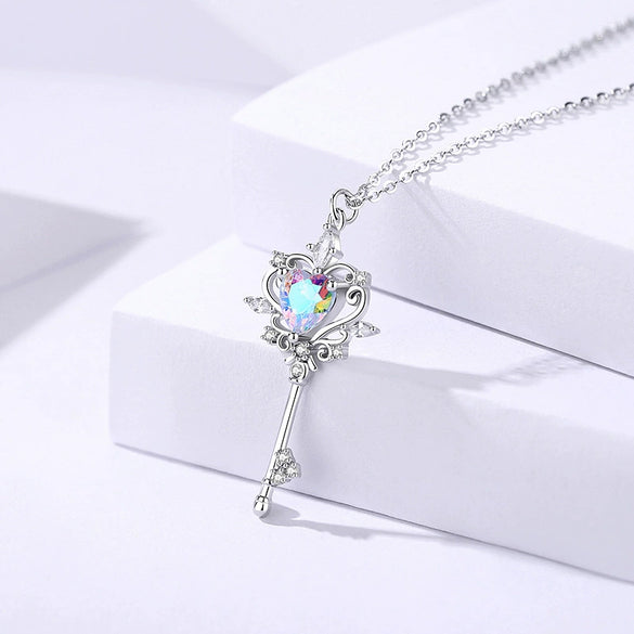 Wholesale Women's Fashion Allmatch Heartshaped Geometric Inlaid Zircon 925 Sterling Silver Necklace With Cross Chain