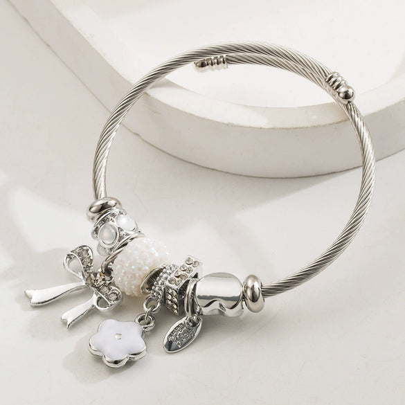 Wholesale Women's Fashion Diamond Design Stainless Steel Alloy Bracelet With Bow Flower Pendant