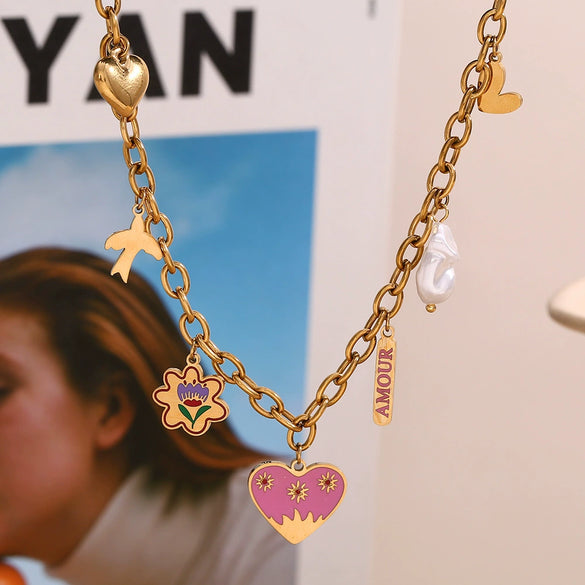 Wholesale Women's Fashion Drop Oil Necklace With Heart Flower Geometric Pendant Stainless Steel Titanium Steel 18K Gold Plated