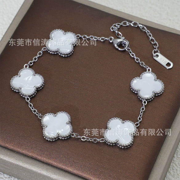 Wholesale Women's Fashion Fourleaf Clover Bracelet Gold Plated Titanium Steel