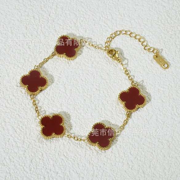 Wholesale Women's Fashion Fourleaf Clover Bracelet Gold Plated Titanium Steel