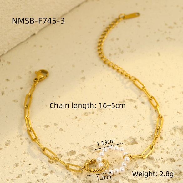 Wholesale Women's Fashion French Retro Light Luxury Highend Stainless Steel And Titanium Steel Bracelet With Electroplating Treatment