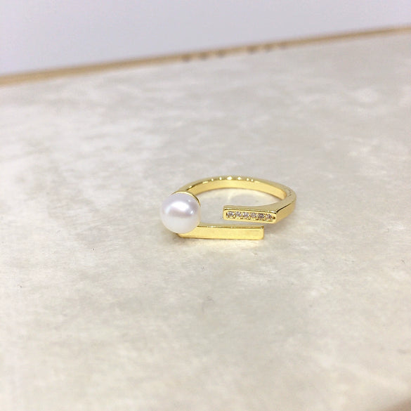 Wholesale Women's Fashion Freshwater Pearl Ring Copper 18K Goldplated Microinlaid Zircon Flat Round And Rose Buns Round Shape