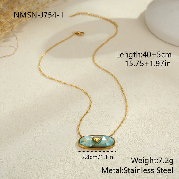 Wholesale Women's Fashion Geometric Heartshaped 18K Gold Electroplated Stainless Steel Necklace
