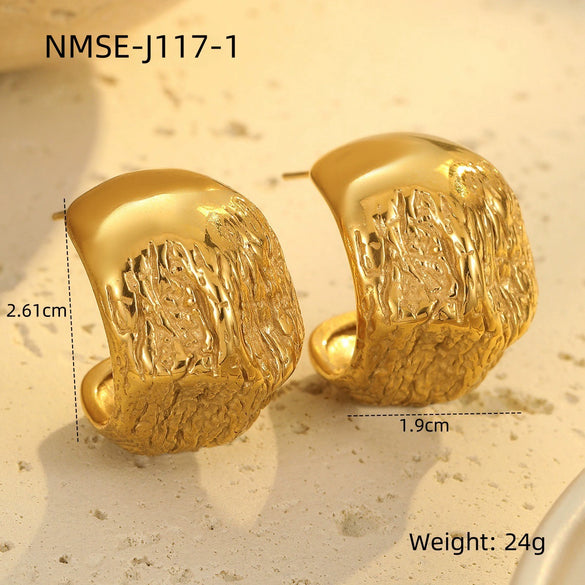 Wholesale Women's Fashion Geometric Patterned Stainless Steel 18K Gold Electroplated Pendant Necklace