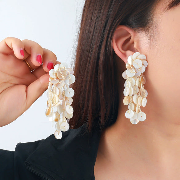 Wholesale Women's Fashion Geometric Plastic And Resin Handwoven Earrings With Multilayered Tassels