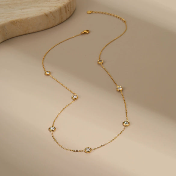 Wholesale Women's Fashion Geometric Stainless Steel And Agate Motherofpearl Hollow Love Clavicle Chain Necklace Inlaid With Zircon Electroplated