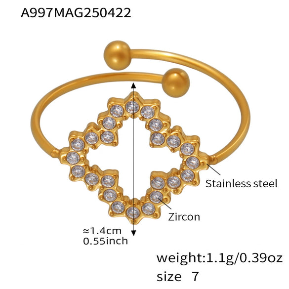 Wholesale Women's Fashion Geometric Stainless Steel Four Leaf Flower Ring With Electroplating Design