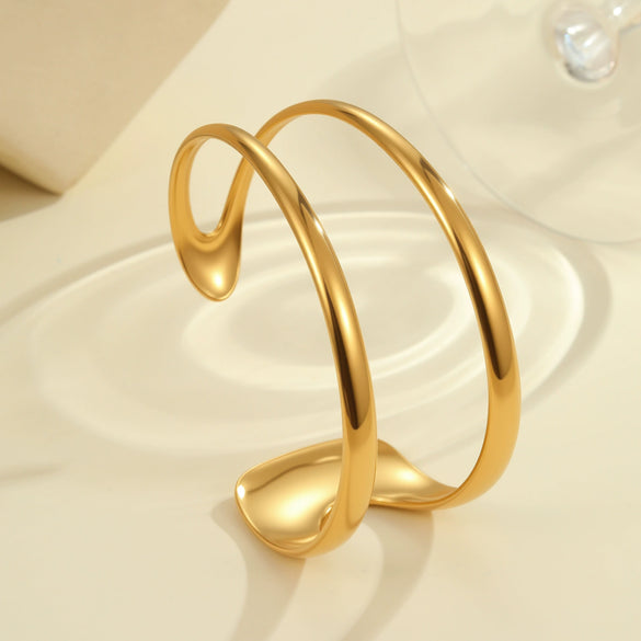 Wholesale Women's Fashion Geometric Stainless Steel 18K Gold Plated Open Bracelet