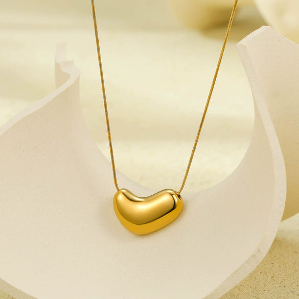 Wholesale Women's Fashion Geometric Stainless Steel Pendant Necklace With Titanium Steel Snake Bone Chain And Electroplating Treatment