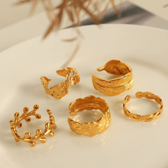 Wholesale Women's Fashion Geometric 316L Stainless Steel Living Ring With Electroplating