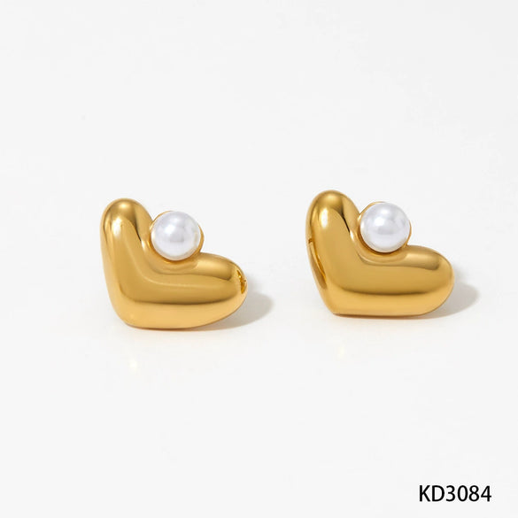 Wholesale Women's Fashion Heartshaped Stainless Steel Earrings With Electroplating Design