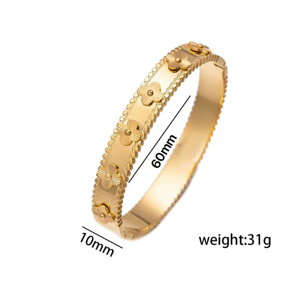 Wholesale Women's Fashion Laser Fourleaf Clover Titanium Steel Electroplated Bracelet Jewelry