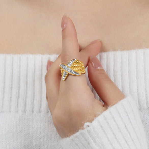 Wholesale Women's Fashion Light Luxury Personality 316L Stainless Steel Gold Plated Geometric Diamond Pattern Wide Ring Jewelry
