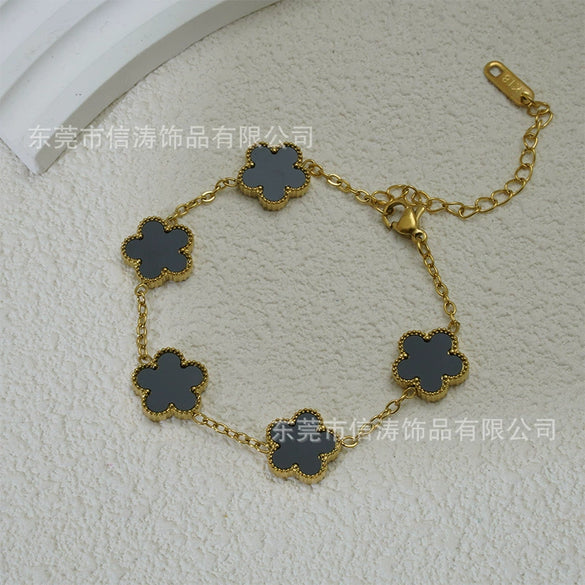 Wholesale Women's Fashion Luxury Vacuumplated 18K Titanium Steel Clover Flower Bracelet