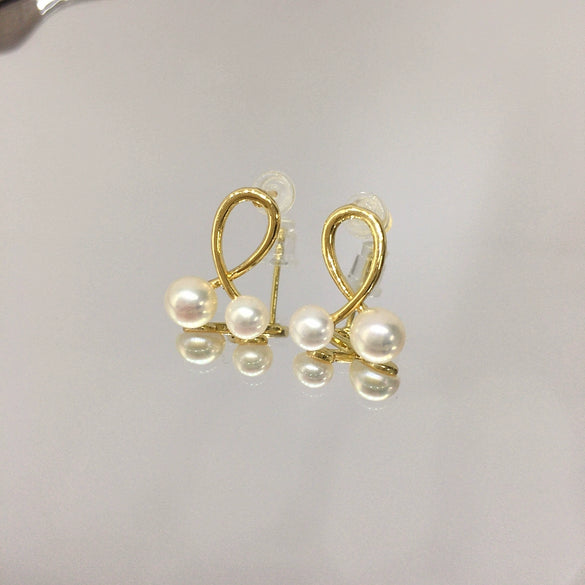 Wholesale Women's Fashion Natural Freshwater Pearl Earrings With Alloy Inlaid Artificial And Semiprecious Stones Flat Round And Bun Round Shape