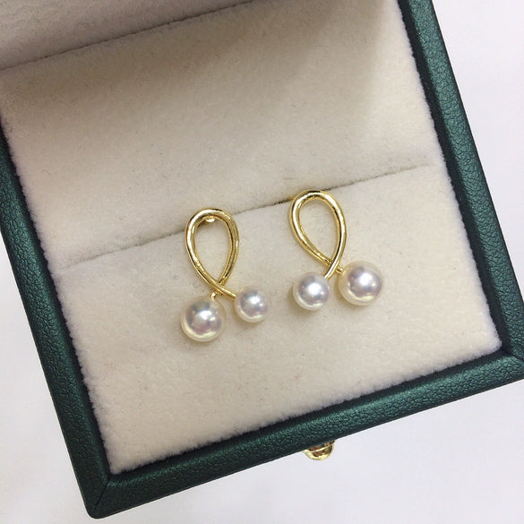 Wholesale Women's Fashion Natural Freshwater Pearl Earrings With Alloy Inlaid Artificial And Semiprecious Stones Flat Round And Bun Round Shape