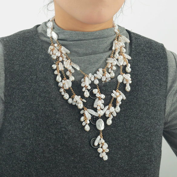 Wholesale Women's Fashion Necklace With Imitation Pearls And Mixed Gemstone Setting Geometric Pendant Manual Design