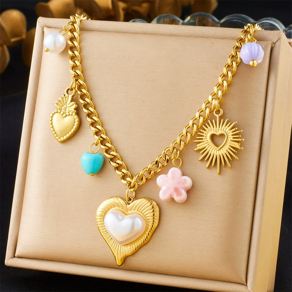 Wholesale Women's Fashion Retro Exaggerated Gold Electroplated Stainless Steel Chain Necklace With Star And Heart Elements