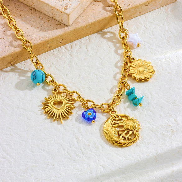 Wholesale Women's Fashion Retro Exaggerated Gold Electroplated Stainless Steel Chain Necklace With Star And Heart Elements