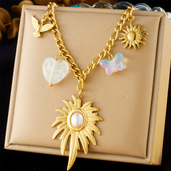 Wholesale Women's Fashion Retro Exaggerated Heart Shape Stainless Steel Electroplated Necklace Jewelry