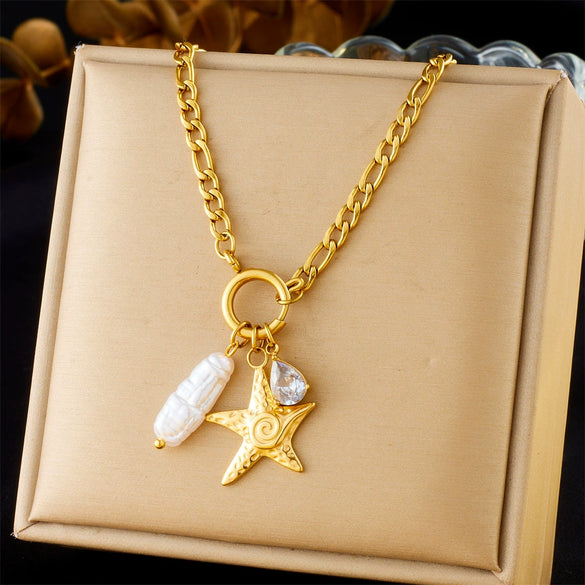 Wholesale Women's Fashion Retro Exaggerated Heart Shape Stainless Steel Electroplated Necklace Jewelry