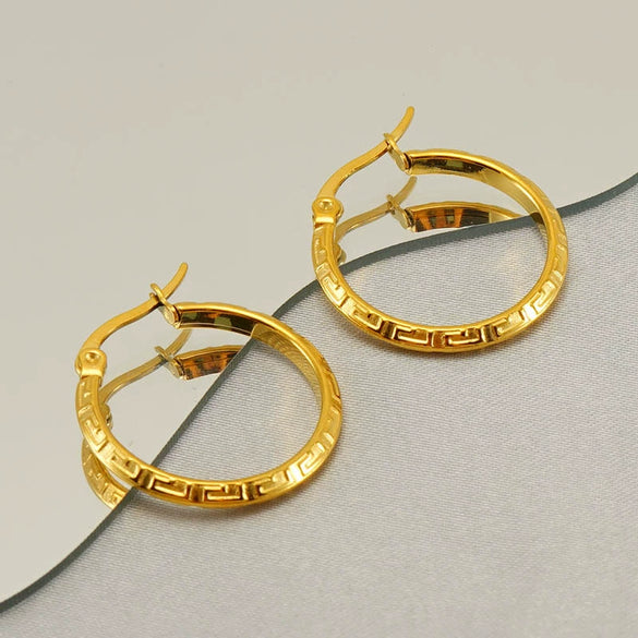 Wholesale Women's Fashion Retro Stainless Steel Geometric Pattern Electroplated Earrings
