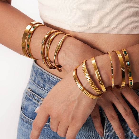 Wholesale Women's Fashion Retro Stainless Steel Zircon Geometric Bracelet