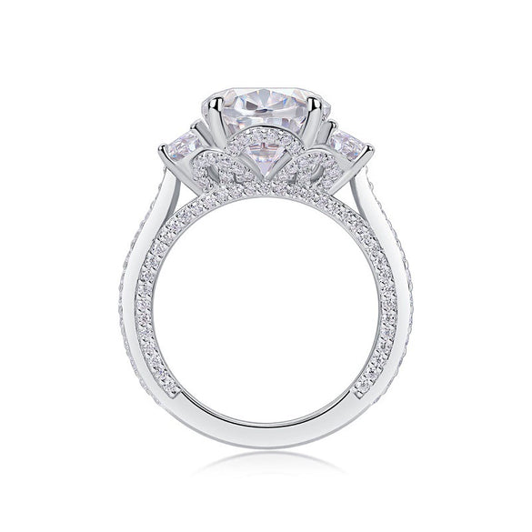 Wholesale Women's Fashion Ring Eggshaped Moissanite Inlaid 925 Silver