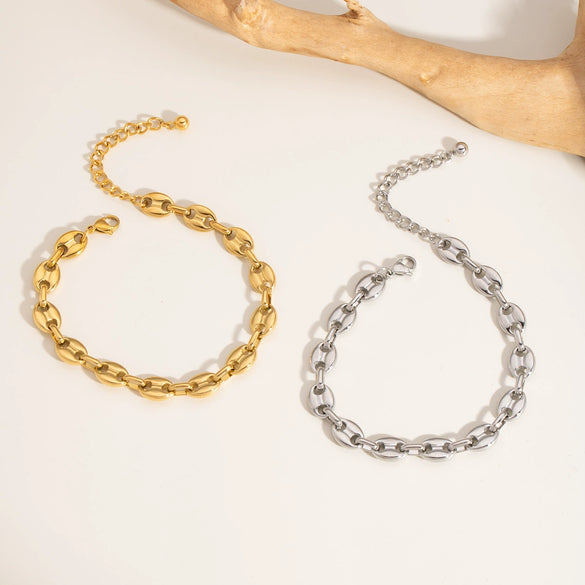 Wholesale Women's Fashion Simple Geometric Titanium Steel Pig Nose Anklet