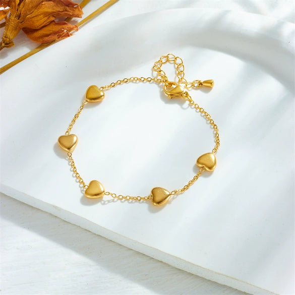 Wholesale Women's Fashion Simple Loveshaped Stainless Steel And Titanium Steel Jewelry Bracelet With Goldplated Electroplating Treatment