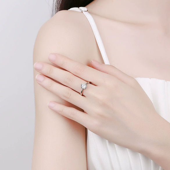 Wholesale Women's Fashion Simple Open Petal Ring S925 Sterling Silver Geometric Electroplating