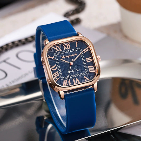 Wholesale Women's Fashion Square Alloy Case Silicone Strap Antique Quartz Watch With Roman Scale