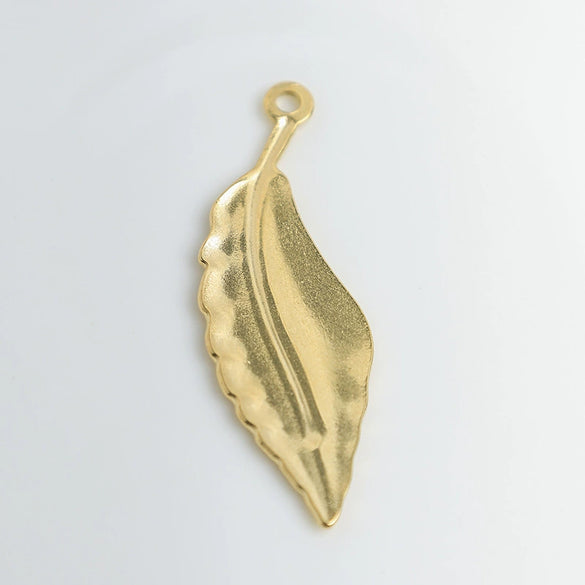 Wholesale Women's Fashion Stainless Steel Goldplated Leaf Jewelry Clavicle Chain