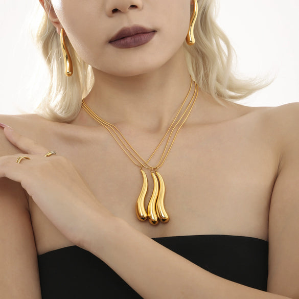 Wholesale Women's Fashion 316L Stainless Steel Water Drop Hollow Pendant Necklace And Earrings With Electroplating