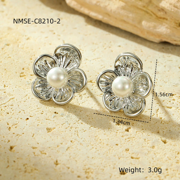 Wholesale Women's Fashion Titanium Steel And Pearl Flower Earrings With Electroplating Treatment