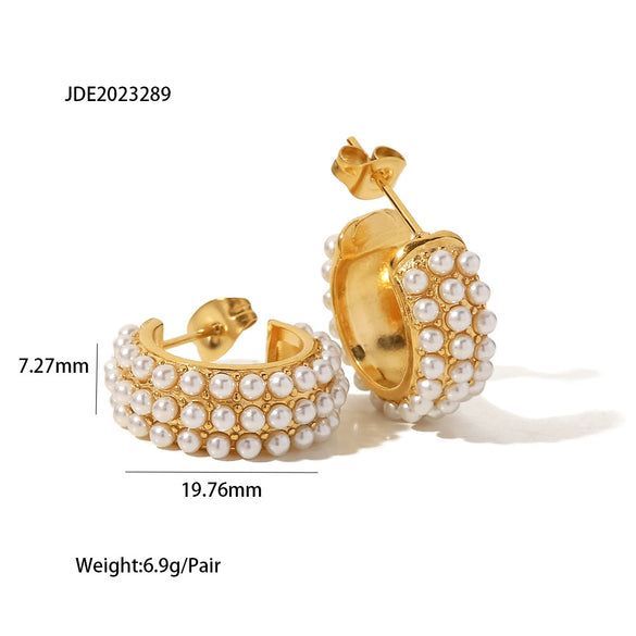 Wholesale Women's Fashion Titanium Steel Earrings C Shape 18K Gold Plated Inlaid White Pearl