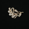 Wholesale Women's Fashion Zinc Alloy Leaves Brooch With Electroplating