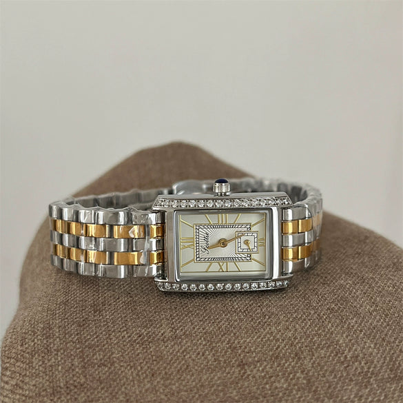 Wholesale Women's Fashionable Stylish Square Watch With Diamondencrusted Rectangle Dial And Steel Band