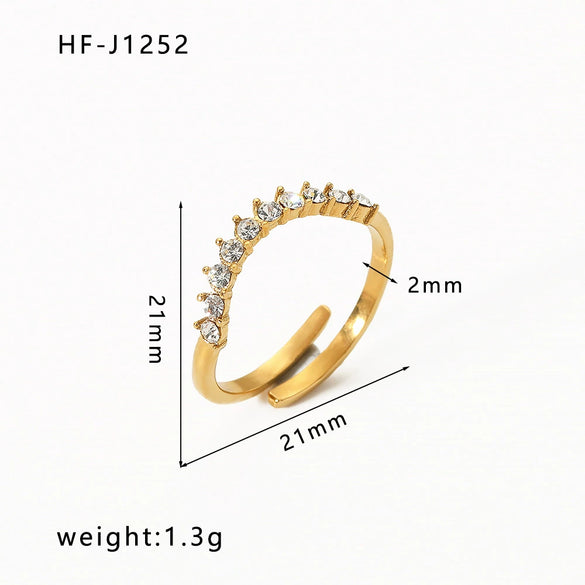 Wholesale Women's Fine Inlaid Zircon White Zirconium Stainless Steel Ring With Geometric The Crown Rhombus Patterns 18K Gold Plated